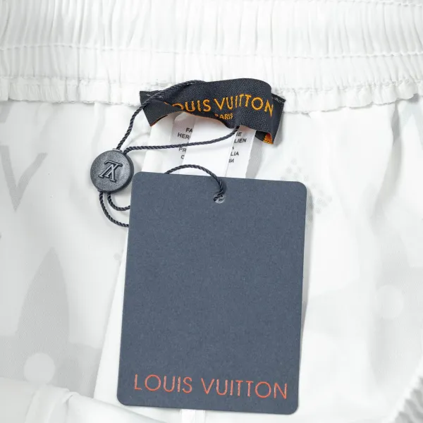 LV【LOUIS VUITTON  公式旗艦店】ルイヴィトン  ショートパンツご好評に付き再入荷！250224