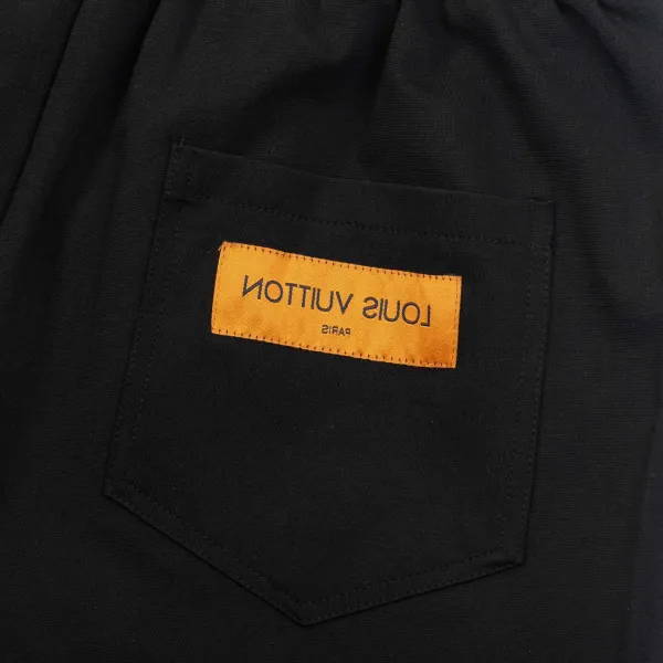 LV【LOUIS VUITTON 公式旗艦店】ルイヴィトン ショートパンツご好評に付き再入荷!250224 LV【LOUIS VUITTON 公式旗艦店】ルイヴィトン ショートパンツご好評に付き再入荷!250224