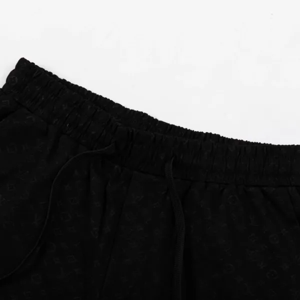 LV【LOUIS VUITTON 公式旗艦店】ルイヴィトン ショートパンツご好評に付き再入荷!250224 LV【LOUIS VUITTON 公式旗艦店】ルイヴィトン ショートパンツご好評に付き再入荷!250224