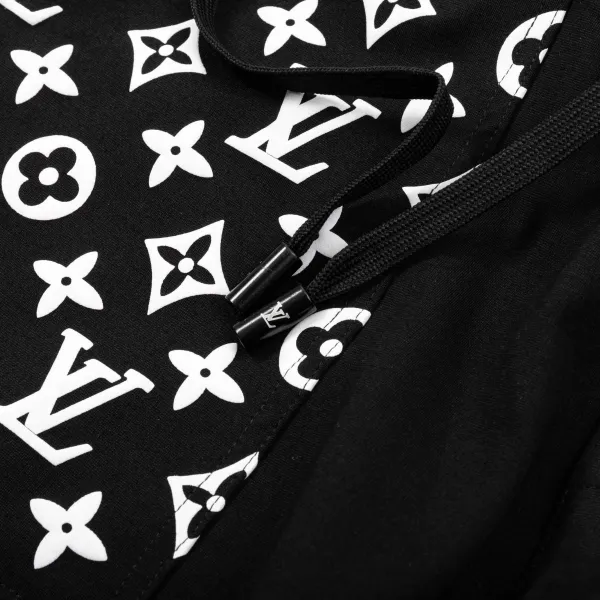 LV【LOUIS VUITTON 公式旗艦店】ルイヴィトン ショートパンツご好評に付き再入荷!250224 LV【LOUIS VUITTON 公式旗艦店】ルイヴィトン ショートパンツご好評に付き再入荷!250224