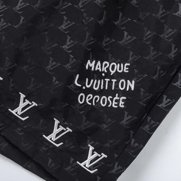 LV【LOUIS VUITTON 公式旗艦店】ルイヴィトン ショートパンツご好評に付き再入荷!250224 LV【LOUIS VUITTON 公式旗艦店】ルイヴィトン ショートパンツご好評に付き再入荷!250224