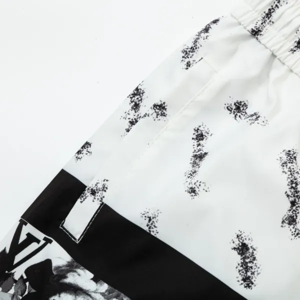 【LOUIS VUITTON 公式旗艦店】ルイヴィトン ショートパンツご好評に付き再入荷 24613 【LOUIS VUITTON 公式旗艦店】ルイヴィトン ショートパンツご好評に付き再入荷 24613