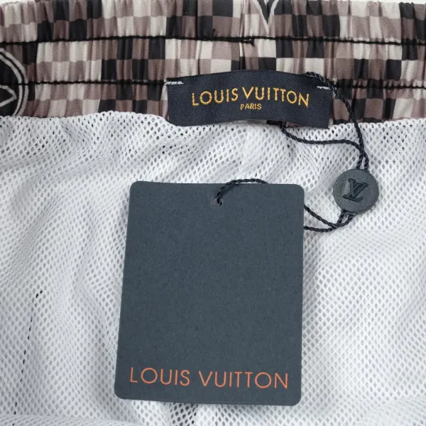 【LOUIS VUITTON 公式旗艦店】ルイヴィトン ショートパンツ ご好評に付き再入荷! 【LOUIS VUITTON 公式旗艦店】ルイヴィトン ショートパンツ ご好評に付き再入荷!