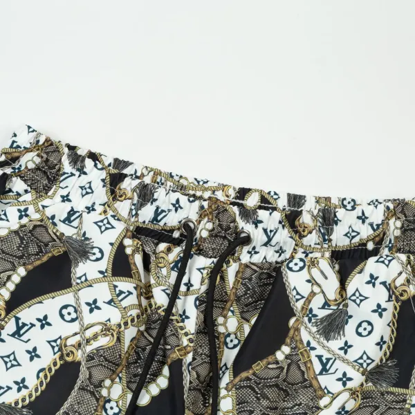 【LOUIS VUITTON 公式旗艦店】ルイヴィトン ショートパンツ ご好評に付き再入荷! 【LOUIS VUITTON 公式旗艦店】ルイヴィトン ショートパンツ ご好評に付き再入荷!
