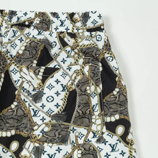 【LOUIS VUITTON 公式旗艦店】ルイヴィトン ショートパンツ ご好評に付き再入荷! 【LOUIS VUITTON 公式旗艦店】ルイヴィトン ショートパンツ ご好評に付き再入荷!