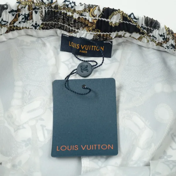 【LOUIS VUITTON 公式旗艦店】ルイヴィトン ショートパンツ ご好評に付き再入荷! 【LOUIS VUITTON 公式旗艦店】ルイヴィトン ショートパンツ ご好評に付き再入荷!