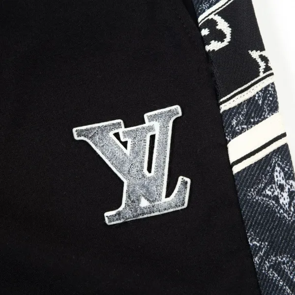 【LOUIS VUITTON 公式旗艦店】ルイヴィトン ショートパンツご好評に付き再入荷! 【LOUIS VUITTON 公式旗艦店】ルイヴィトン ショートパンツご好評に付き再入荷!