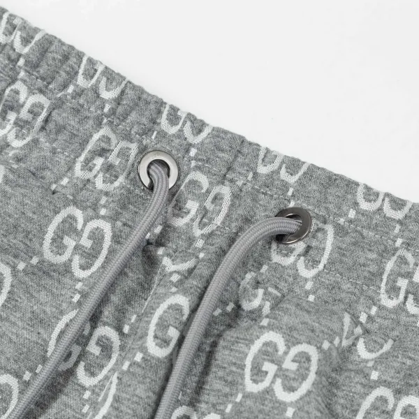 【GUCCI 公式旗艦店】グッチ ショートパンツご好評に付き再入荷!250224 【GUCCI 公式旗艦店】グッチ ショートパンツご好評に付き再入荷!250224