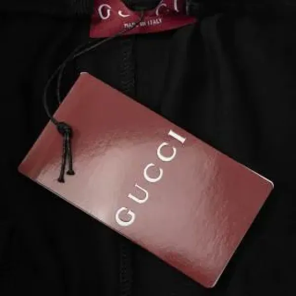 【GUCCI  公式旗艦店】グッチ ショートパンツご好評に付き再入荷！250224