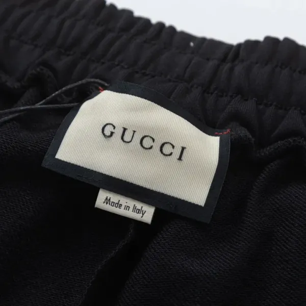 【GUCCI 公式旗艦店】グッチ ショートパンツご好評に付き再入荷! 【GUCCI 公式旗艦店】グッチ ショートパンツご好評に付き再入荷!