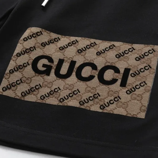 【GUCCI 公式旗艦店】グッチ ショートパンツご好評に付き再入荷! 【GUCCI 公式旗艦店】グッチ ショートパンツご好評に付き再入荷!