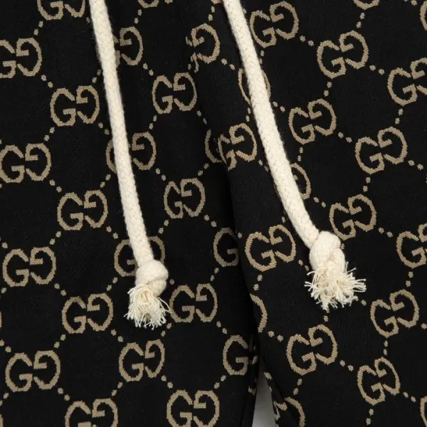 【GUCCI  公式旗艦店】クッチ   ショートパンツ  ご好評に付き再入荷！