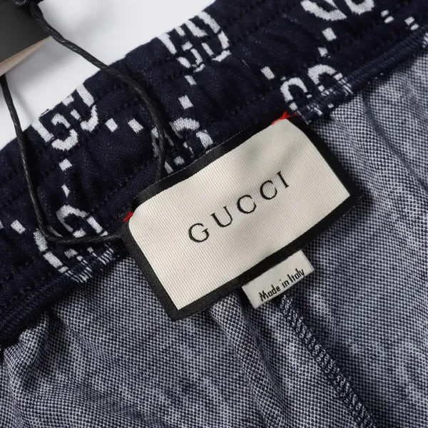 【GUCCI 公式旗艦店】クッチ ショートパンツ ご好評に付き再入荷! 【GUCCI 公式旗艦店】クッチ ショートパンツ ご好評に付き再入荷!