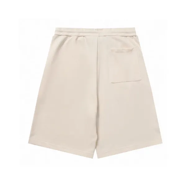 【GUCCI 公式旗艦店】クッチ ショートパンツ ご好評に付き再入荷! 【GUCCI 公式旗艦店】クッチ ショートパンツ ご好評に付き再入荷!