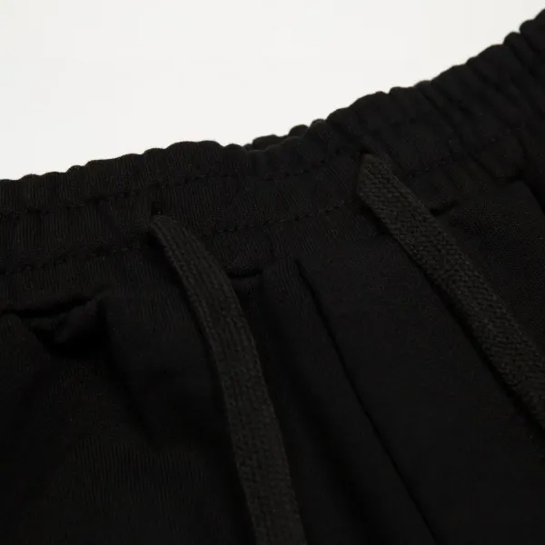 【GUCCI 公式旗艦店】クッチ ショートパンツ ご好評に付き再入荷! 【GUCCI 公式旗艦店】クッチ ショートパンツ ご好評に付き再入荷!