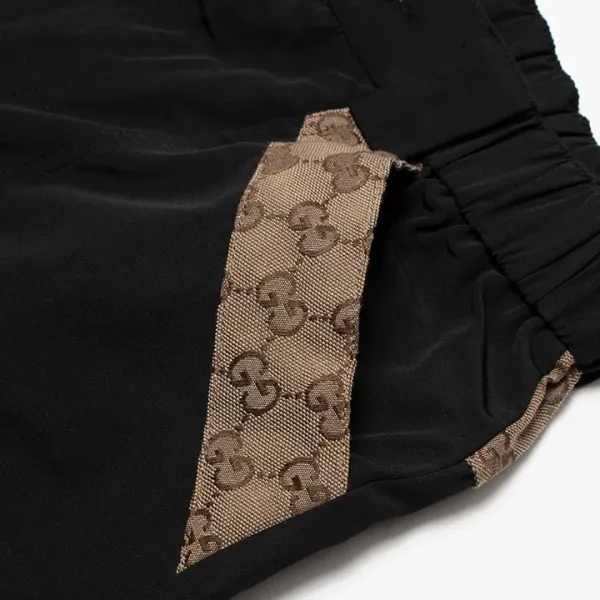 【GUCCI公式旗艦店】クッチ  ショートパンツ  ご好評に付き再入荷！