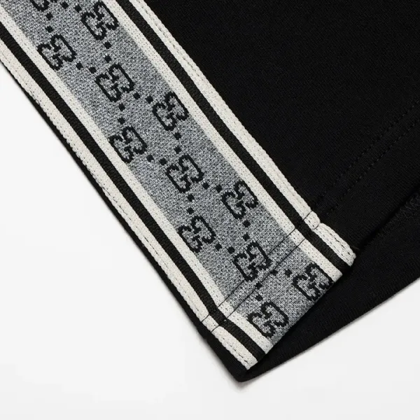 【GUCCI  公式旗艦店】クッチ   ショートパンツ  ご好評に付き再入荷！