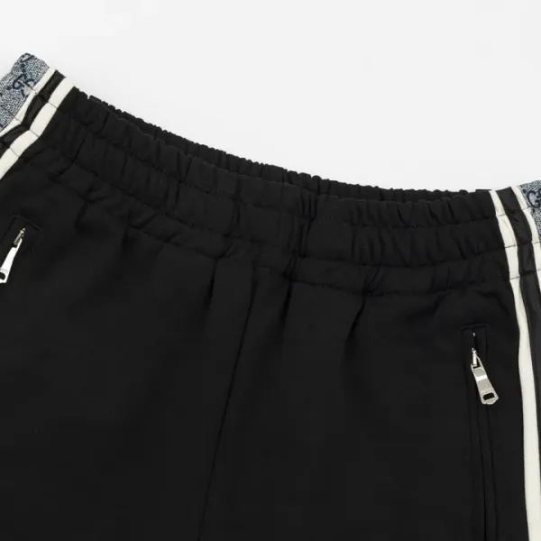 【GUCCI公式旗艦店】クッチ ショートパンツ ご好評に付き再入荷! 【GUCCI公式旗艦店】クッチ ショートパンツ ご好評に付き再入荷!