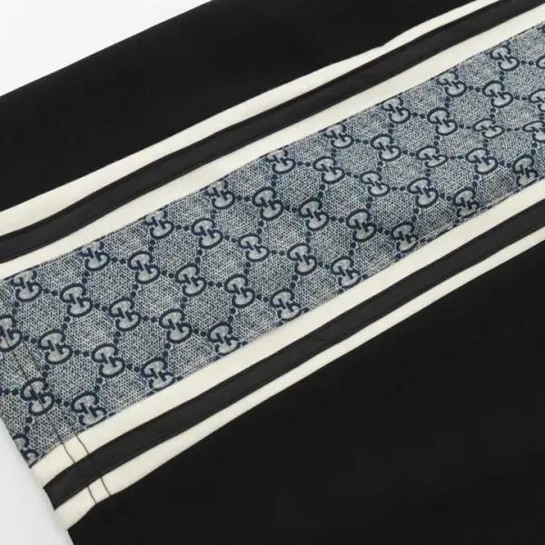 【GUCCI公式旗艦店】クッチ ショートパンツ ご好評に付き再入荷! 【GUCCI公式旗艦店】クッチ ショートパンツ ご好評に付き再入荷!