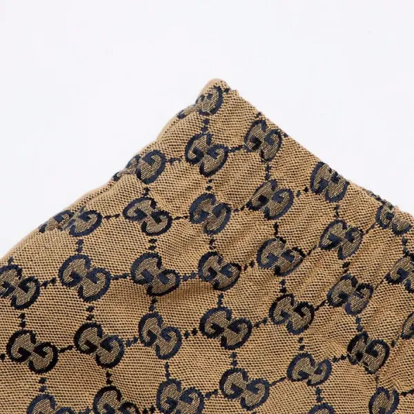 【GUCCI公式旗艦店】クッチ ショートパンツ ご好評に付き再入荷! 【GUCCI公式旗艦店】クッチ ショートパンツ ご好評に付き再入荷!