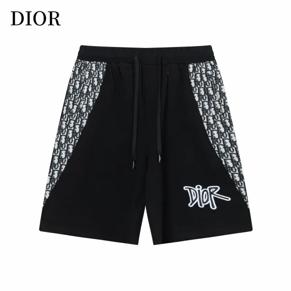 【DIOR  公式旗艦店】ディオール  ショートパンツご好評に付き再入荷！250225