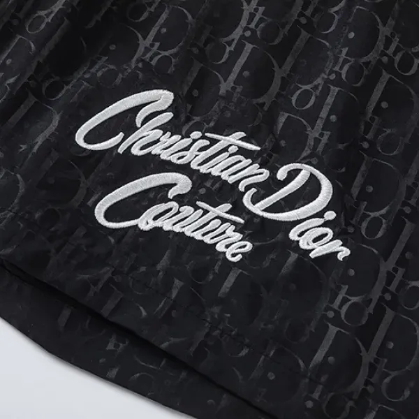 【DIOR 公式旗艦店】ディオール ショートパンツご好評に付き再入荷!250225 【DIOR 公式旗艦店】ディオール ショートパンツご好評に付き再入荷!250225