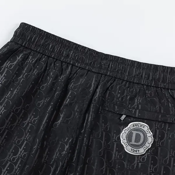 【DIOR 公式旗艦店】ディオール ショートパンツご好評に付き再入荷!250225 【DIOR 公式旗艦店】ディオール ショートパンツご好評に付き再入荷!250225