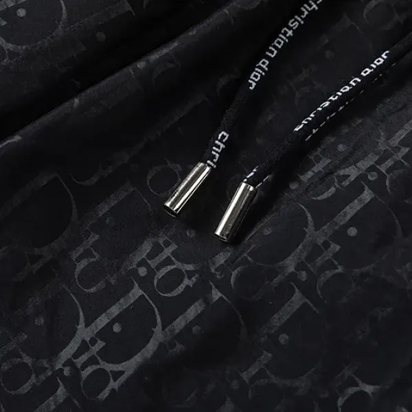 【DIOR 公式旗艦店】ディオール ショートパンツご好評に付き再入荷!250225 【DIOR 公式旗艦店】ディオール ショートパンツご好評に付き再入荷!250225