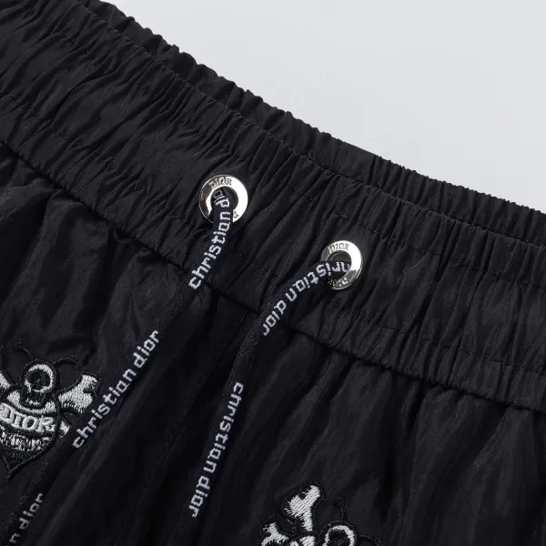 【DIOR  公式旗艦店】ディオール ショートパンツご好評に付き再入荷！250225