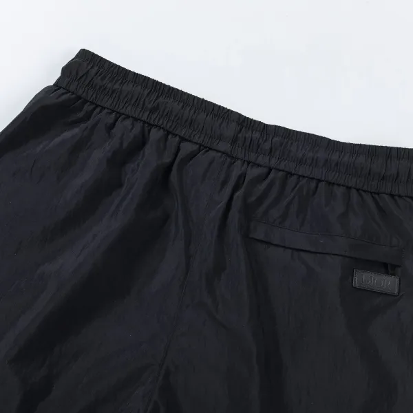 【DIOR 公式旗艦店】ディオール ショートパンツご好評に付き再入荷!250225 【DIOR 公式旗艦店】ディオール ショートパンツご好評に付き再入荷!250225