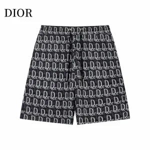 【DIOR 公式旗艦店】ディオール ショートパンツ ご好評に付き再入荷! 【DIOR 公式旗艦店】ディオール ショートパンツ ご好評に付き再入荷!