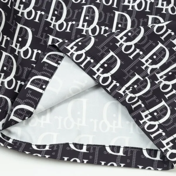 【DIOR 公式旗艦店】ディオール ショートパンツ ご好評に付き再入荷! 【DIOR 公式旗艦店】ディオール ショートパンツ ご好評に付き再入荷!