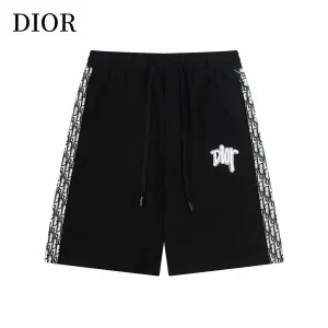 【DIOR 公式旗艦店】ディオール ショートパンツ ご好評に付き再入荷! 【DIOR 公式旗艦店】ディオール ショートパンツ ご好評に付き再入荷!