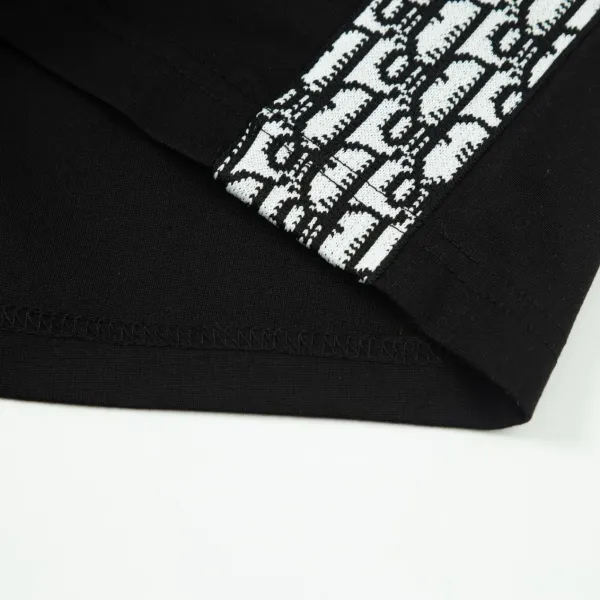 【DIOR 公式旗艦店】ディオール ショートパンツ ご好評に付き再入荷! 【DIOR 公式旗艦店】ディオール ショートパンツ ご好評に付き再入荷!