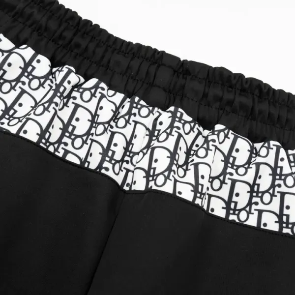 【DIOR   公式旗艦店】ディオール   ショートパンツご好評に付き再入荷！