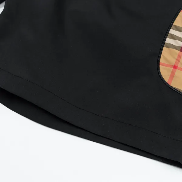 【BURBERRY 公式旗艦店】バーバリー ショートパンツご好評に付き再入荷!250226 【BURBERRY 公式旗艦店】バーバリー ショートパンツご好評に付き再入荷!250226