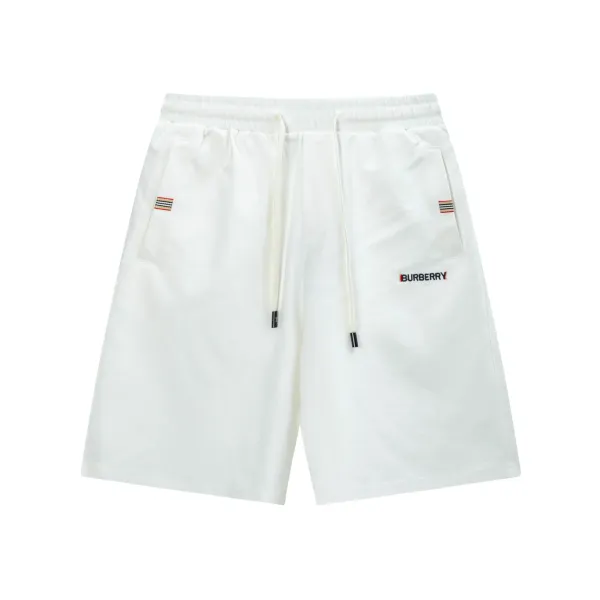 【BURBERRY 公式旗艦店】バーバリー ショートパンツご好評に付き再入荷!250226 【BURBERRY 公式旗艦店】バーバリー ショートパンツご好評に付き再入荷!250226