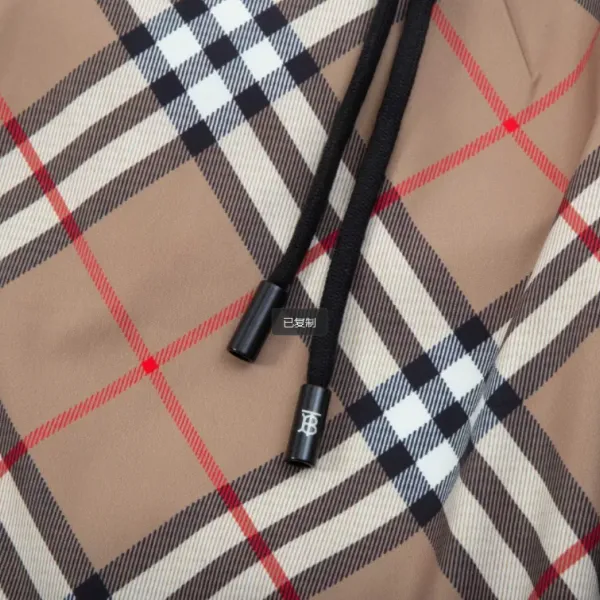 【BURBERRY 公式旗艦店】バーバリー ショートパンツご好評に付き再入荷!250226 【BURBERRY 公式旗艦店】バーバリー ショートパンツご好評に付き再入荷!250226