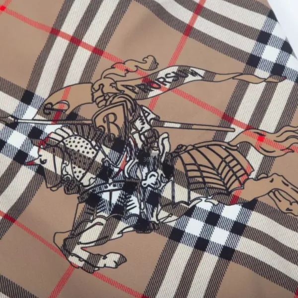 【BURBERRY 公式旗艦店】バーバリー ショートパンツご好評に付き再入荷!250226 【BURBERRY 公式旗艦店】バーバリー ショートパンツご好評に付き再入荷!250226