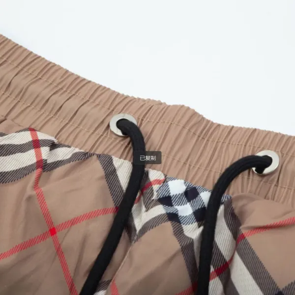 【BURBERRY 公式旗艦店】バーバリー ショートパンツご好評に付き再入荷!250226 【BURBERRY 公式旗艦店】バーバリー ショートパンツご好評に付き再入荷!250226