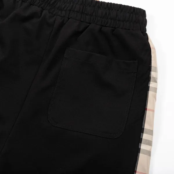 【BURBERRY  公式旗艦店】バーバリー  ショートパンツご好評に付き再入荷！250226