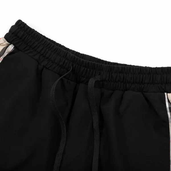 【BURBERRY  公式旗艦店】バーバリー  ショートパンツご好評に付き再入荷！250226