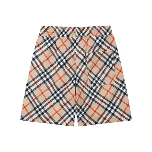 【BURBERRY 公式旗艦店】バーバリー ショートパンツご好評に付き再入荷 24627 【BURBERRY 公式旗艦店】バーバリー ショートパンツご好評に付き再入荷 24627