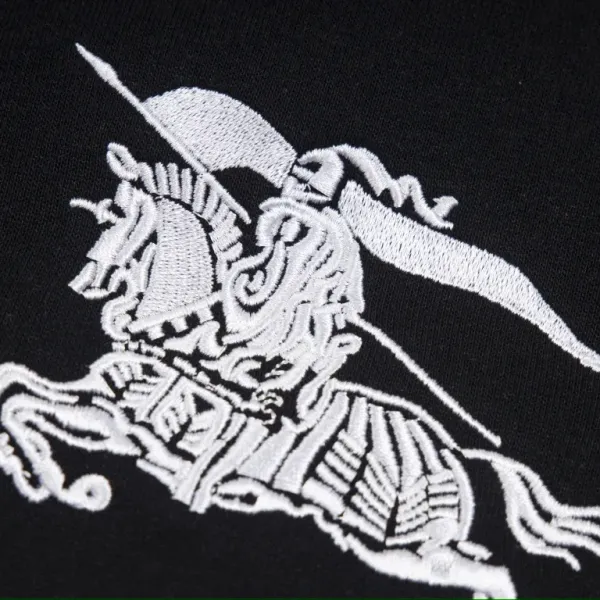 【BURBERRY 公式旗艦店】バーバリー ショートパンツ ご好評に付き再入荷! 【BURBERRY 公式旗艦店】バーバリー ショートパンツ ご好評に付き再入荷!