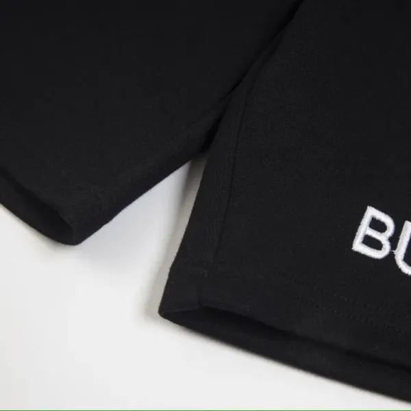【BURBERRY 公式旗艦店】バーバリー ショートパンツ ご好評に付き再入荷! 【BURBERRY 公式旗艦店】バーバリー ショートパンツ ご好評に付き再入荷!