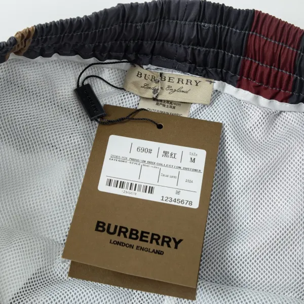 【BURBERRY 公式旗艦店】バーバリー ショートパンツご好評に付き再入荷! 【BURBERRY 公式旗艦店】バーバリー ショートパンツご好評に付き再入荷!