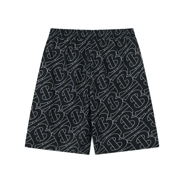 【BURBERRY 公式旗艦店】バーバリー ショートパンツ ご好評に付き再入荷! 【BURBERRY 公式旗艦店】バーバリー ショートパンツ ご好評に付き再入荷!