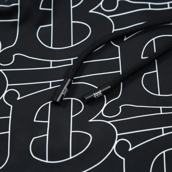 【BURBERRY 公式旗艦店】バーバリー ショートパンツ ご好評に付き再入荷! 【BURBERRY 公式旗艦店】バーバリー ショートパンツ ご好評に付き再入荷!