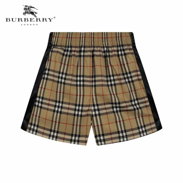 【BURBERRY 公式旗艦店】バーバリー ショートパンツ ご好評に付き再入荷! 【BURBERRY 公式旗艦店】バーバリー ショートパンツ ご好評に付き再入荷!
