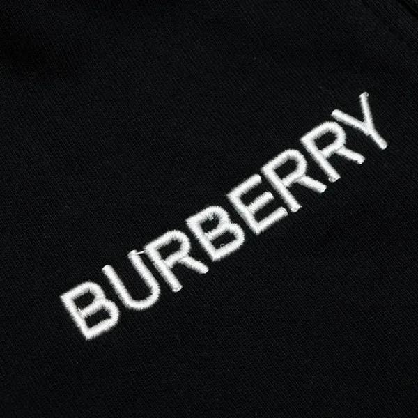 【BURBERRY  公式旗艦店】バーバリー   ショートパンツ  ご好評に付き再入荷！